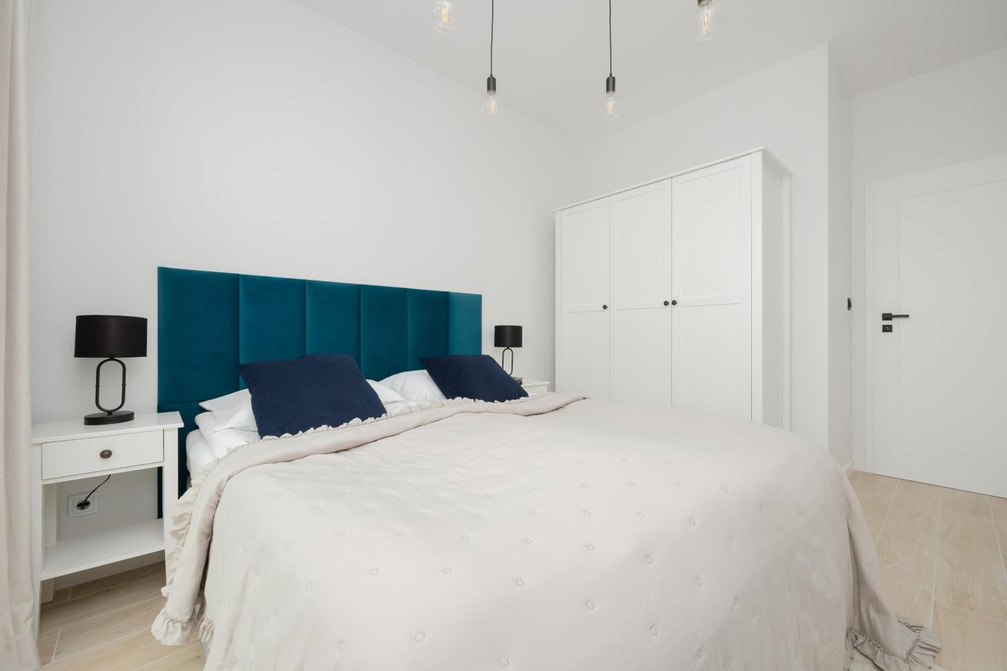Stylish Apartments With Parking By Noclegi Renters وارسو المظهر الخارجي الصورة